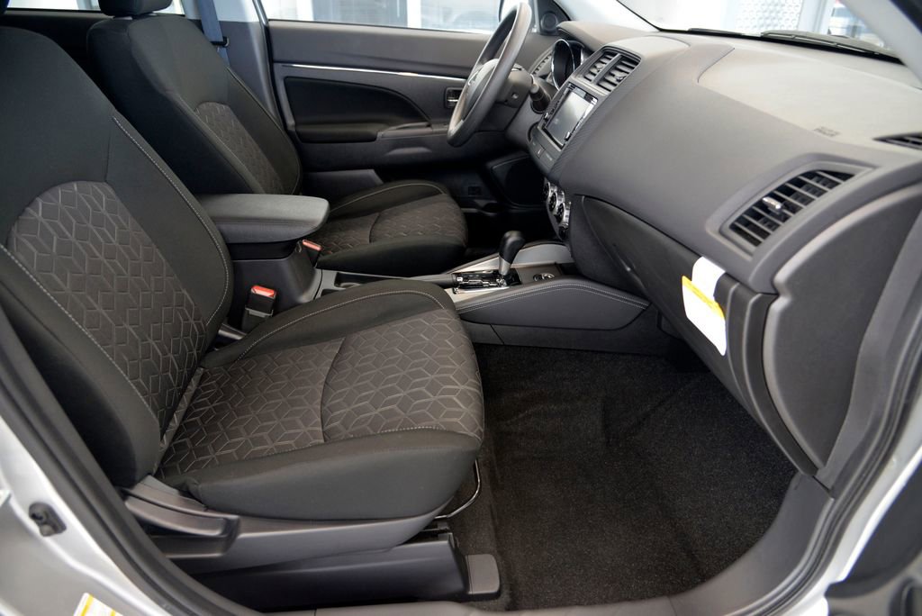 Used 2024 Mitsubishi Outlander Sport ES image 29