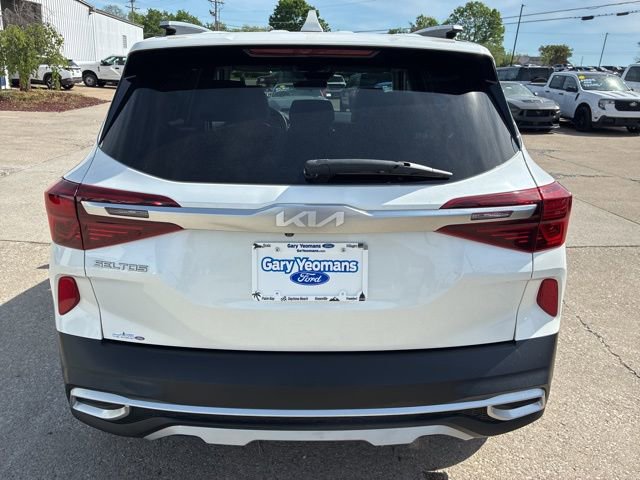 Used 2023 Kia Seltos S w/ Navigation Package image 6