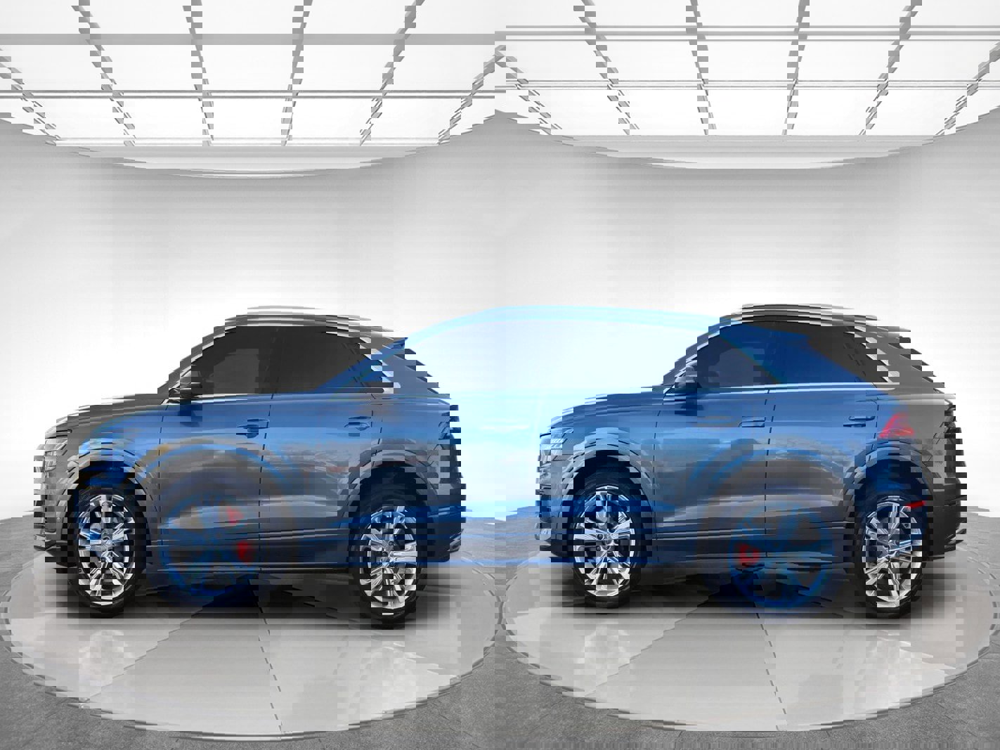 Used 2019 Audi Q8 Premium Plus w/ Premium Plus image 5