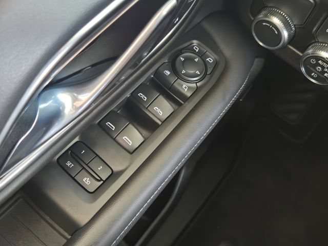 Used 2021 GMC Yukon SLT w/ SLT Luxury Plus Package RWD image 22