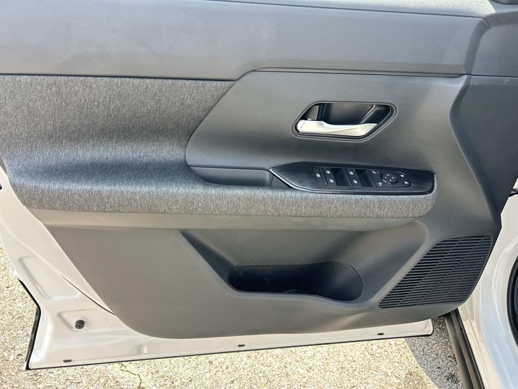 New 2026 Nissan Kicks SV w/ Cold Weather Package FWD image 16