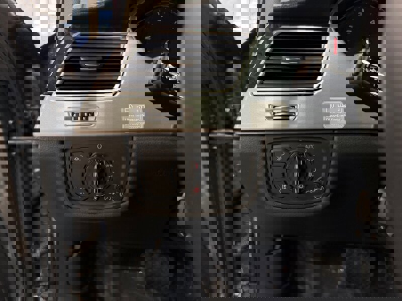 Used 2014 Audi A8 L TDI image 20