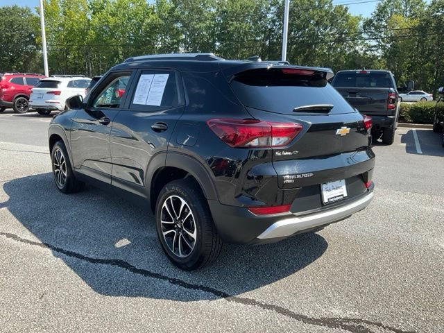 Used 2025 Chevrolet TrailBlazer LT AWD/4WD image 19