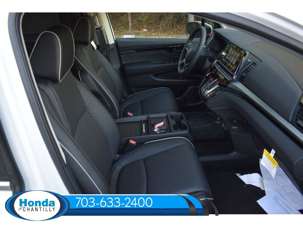 New 2026 Honda Odyssey Touring image 13