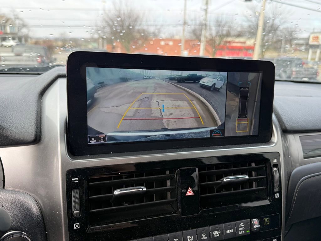 Used 2022 Lexus GX 460 Luxury w/ Sport Design Package image 21