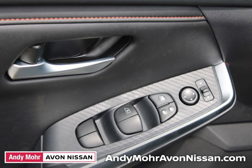 New 2025 Nissan Sentra SR w/ Midnight Edition image 11