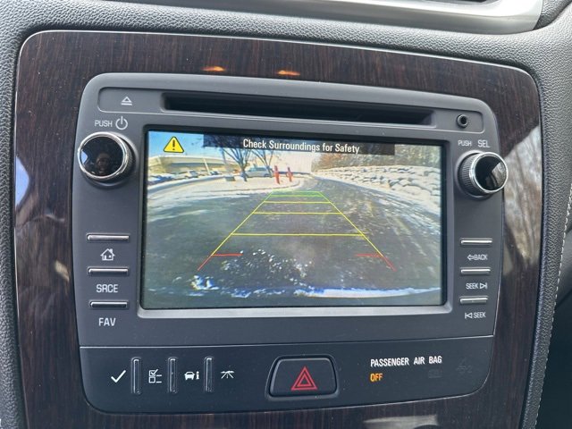 Used 2016 Chevrolet Traverse LT w/ Style and Technology Package image 23