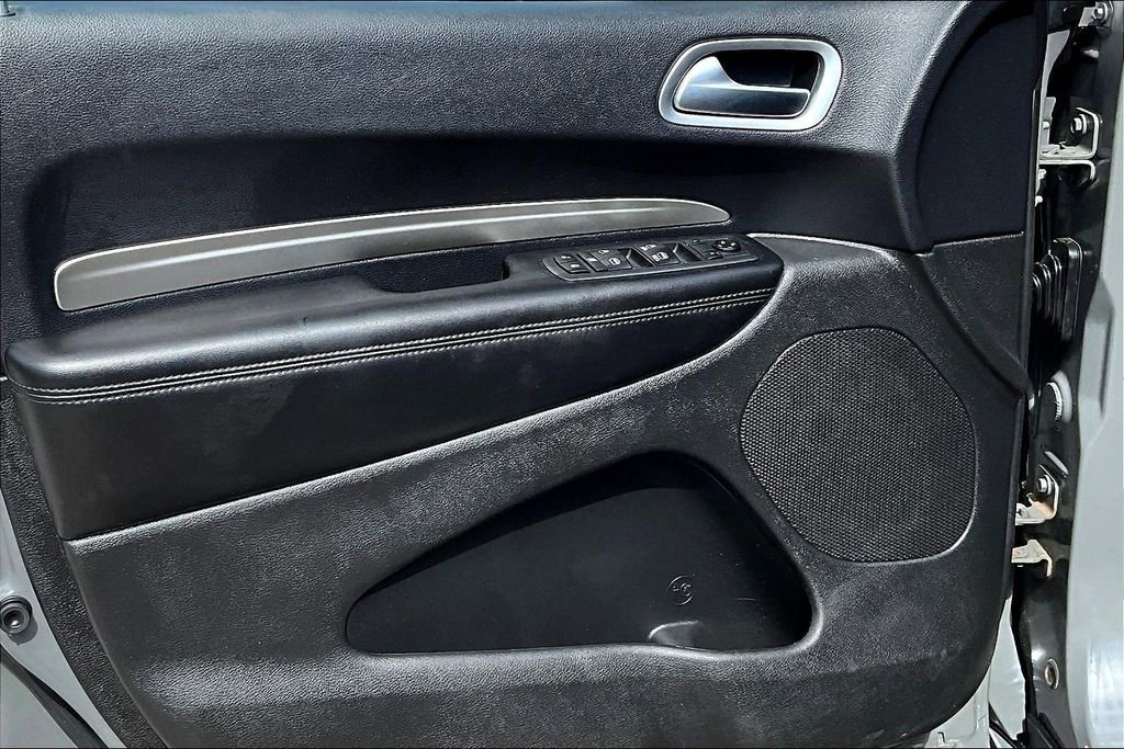 Used 2020 Dodge Durango SXT image 18
