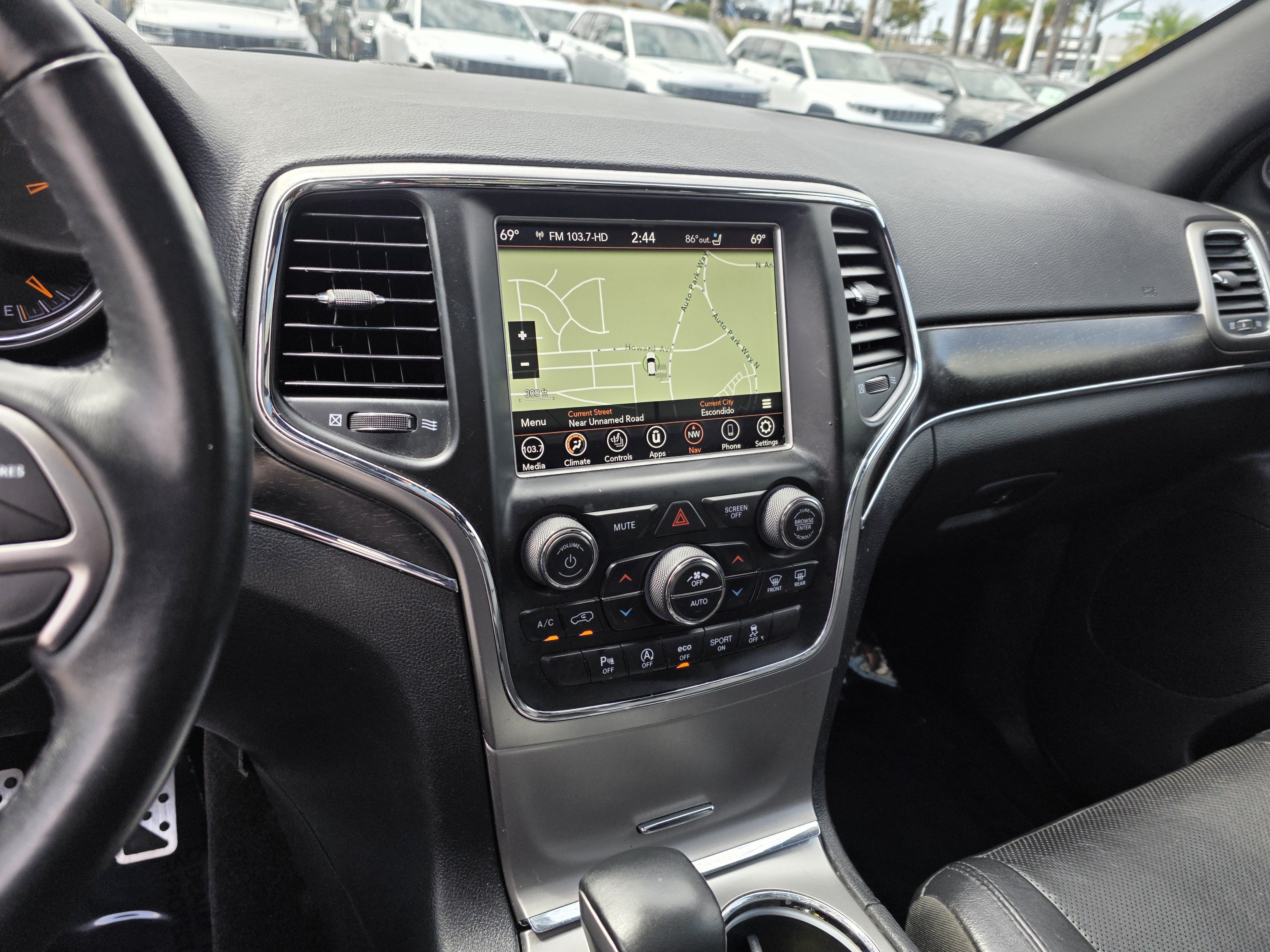 Used 2018 Jeep Grand Cherokee Limited w/ Luxury Group II AWD/4WD image 12