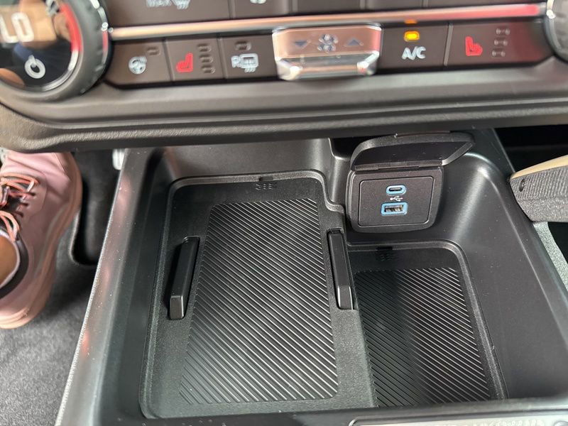 New 2025 Ford Bronco Badlands image 39