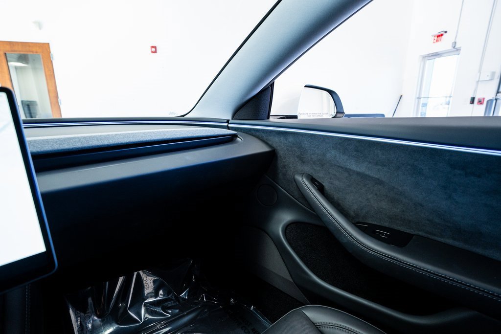 Used 2025 Tesla Model 3 Long Range image 47