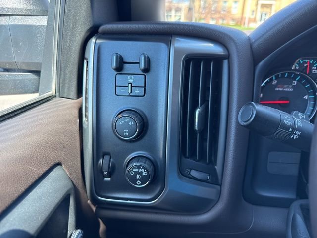 Used 2015 Chevrolet Silverado 3500 LT w/ LT Convenience Package image 15