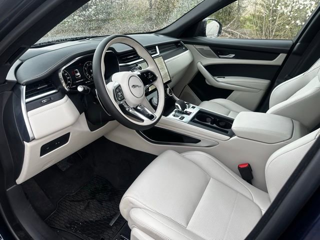 Used 2026 Jaguar F-PACE R-Dynamic S image 11