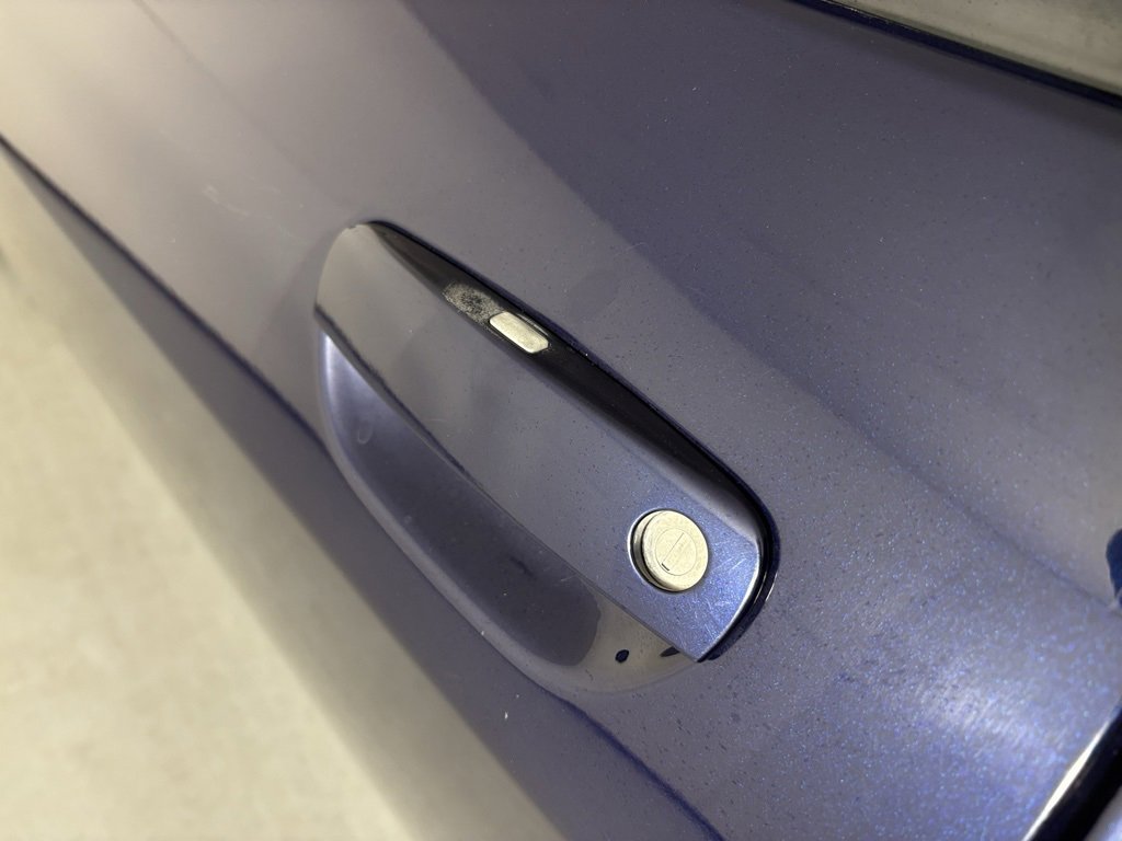 Used 2014 Dodge Challenger SXT image 13