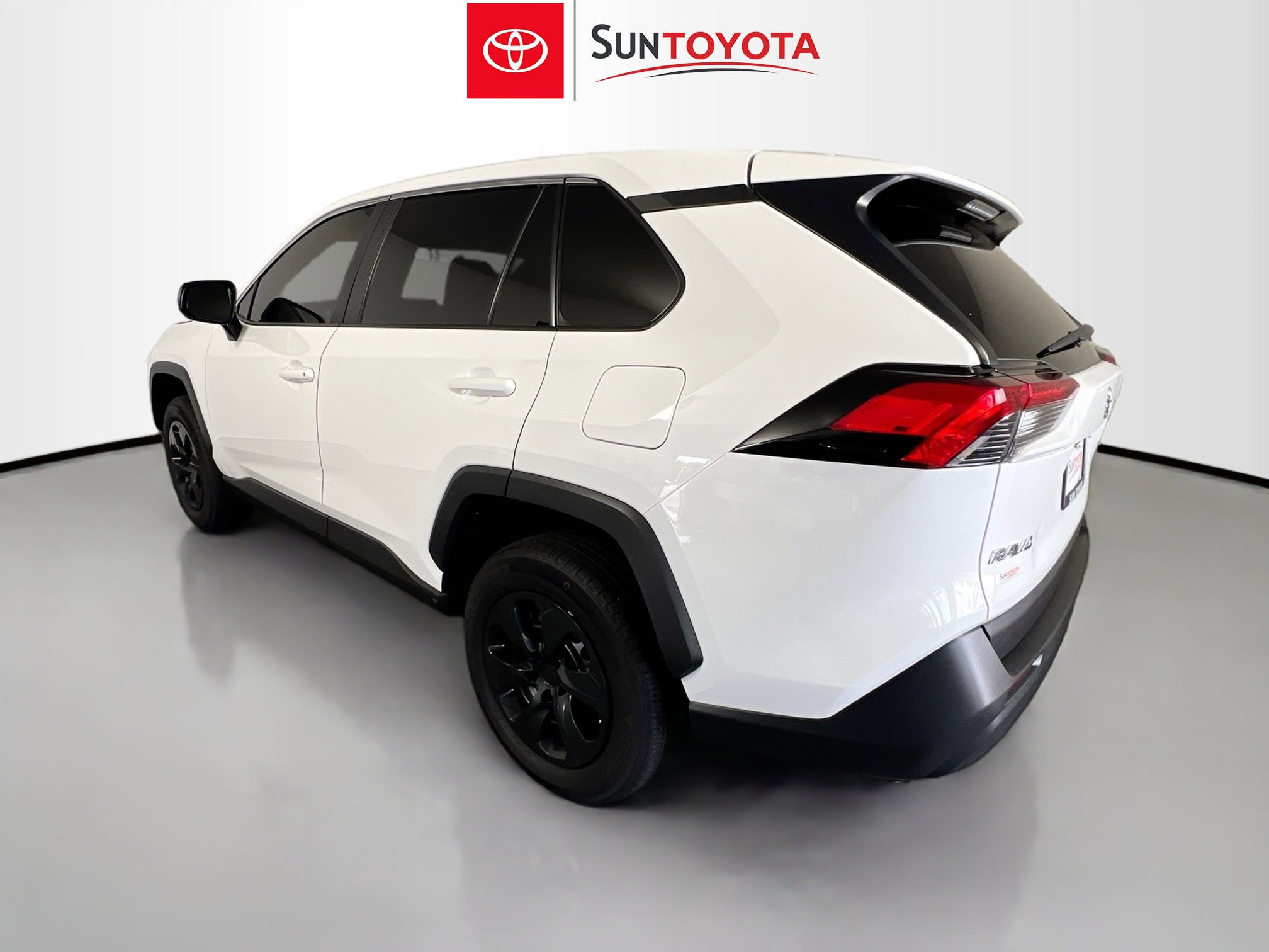 Used 2024 Toyota RAV4 LE image 6