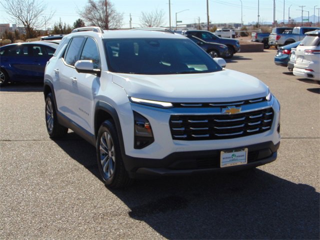 Used 2025 Chevrolet Equinox LT w/ Convenience Package II image 9