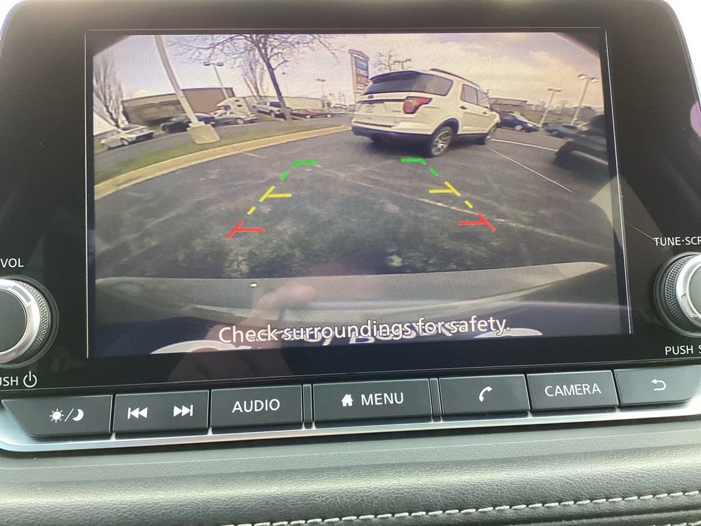 Used 2024 Nissan Rogue SV image 19