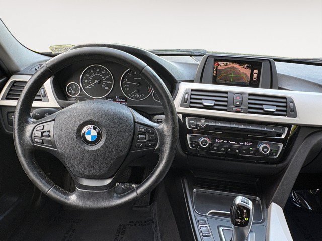 Used 2016 BMW 320i Sedan RWD video 2