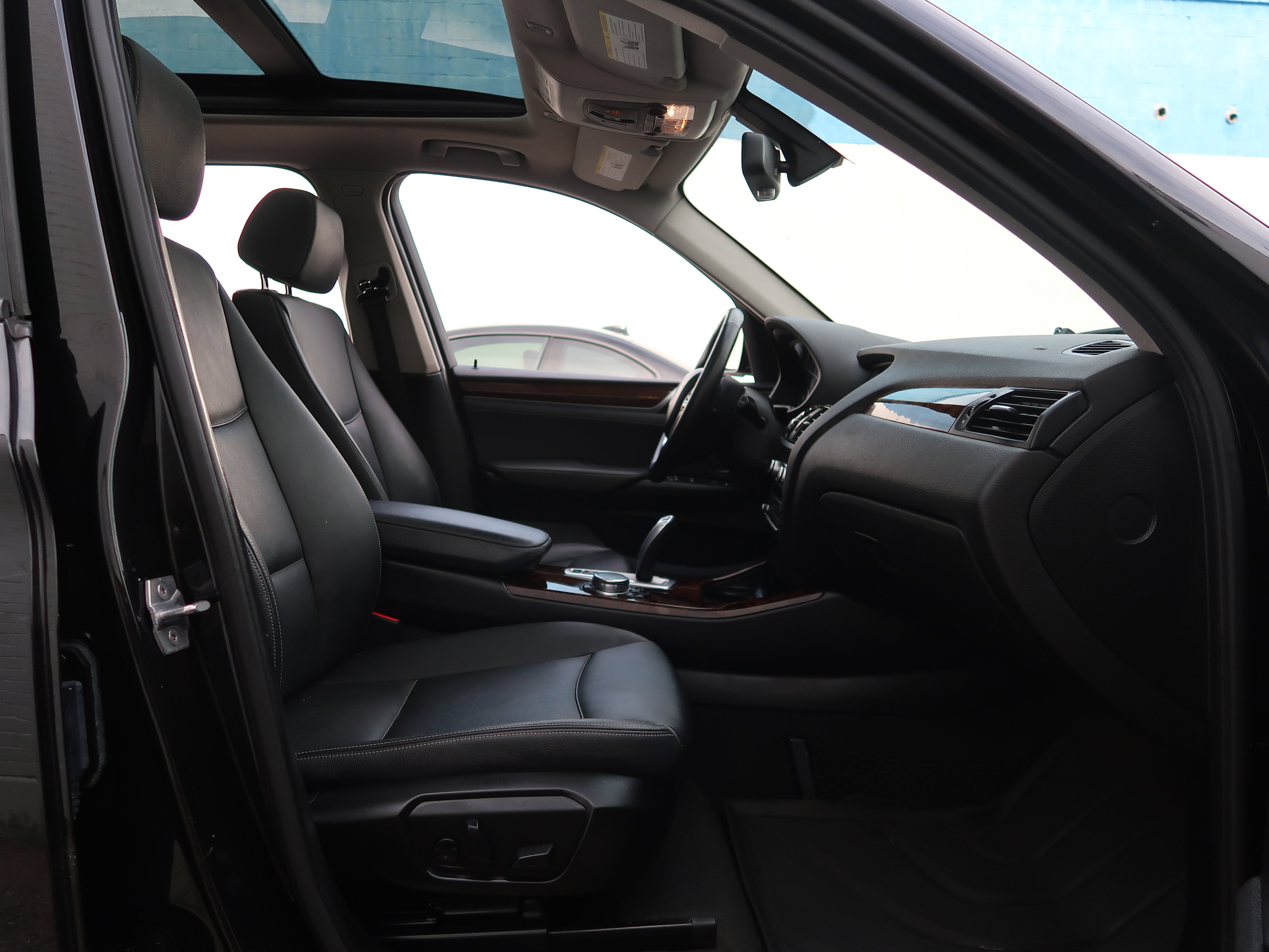 Used 2016 BMW X3 xDrive28d image 29