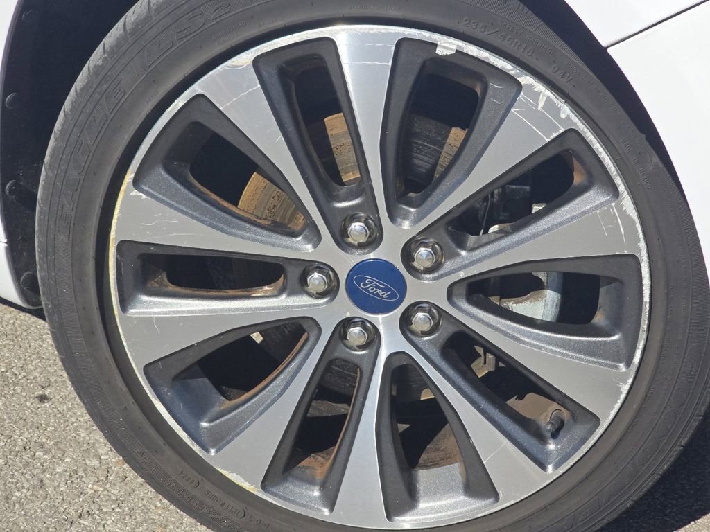 Used 2019 Ford Fusion SE image 9