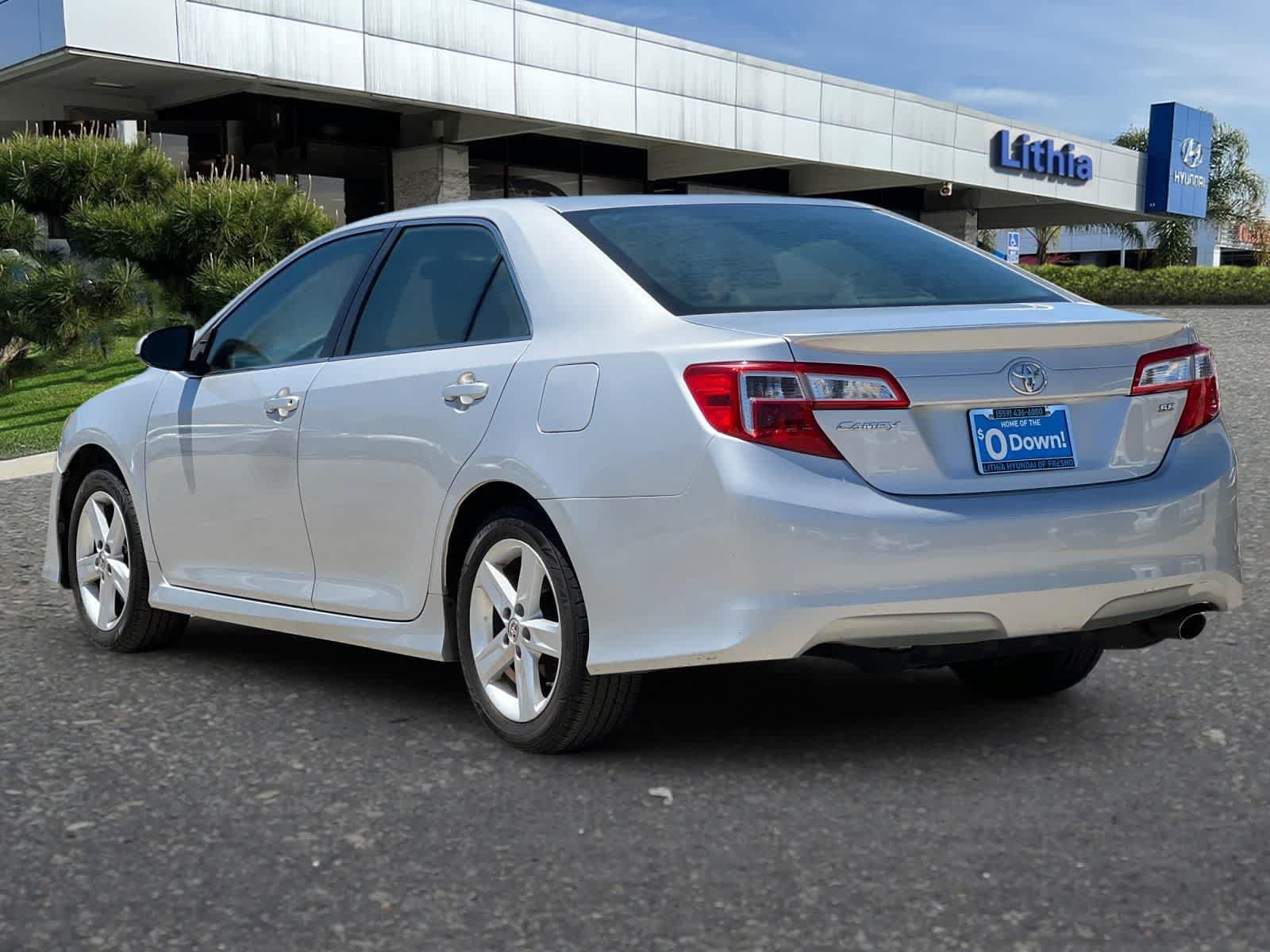 Used 2013 Toyota Camry SE FWD image 7