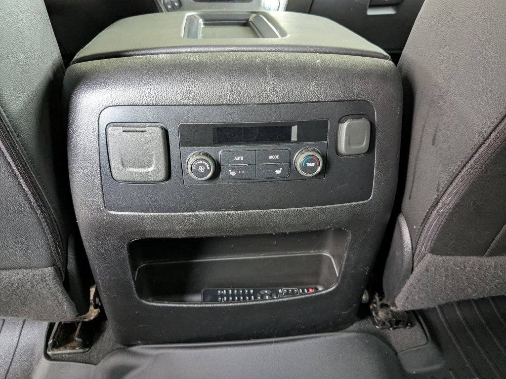 Used 2019 Chevrolet Tahoe LT w/ Luxury Package AWD/4WD image 31