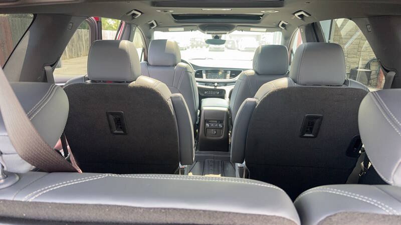 Used 2022 Buick Enclave Essence w/ Experience Buick Package AWD/4WD image 17