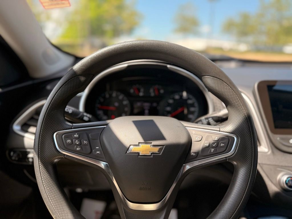 Used 2024 Chevrolet Malibu LT image 19