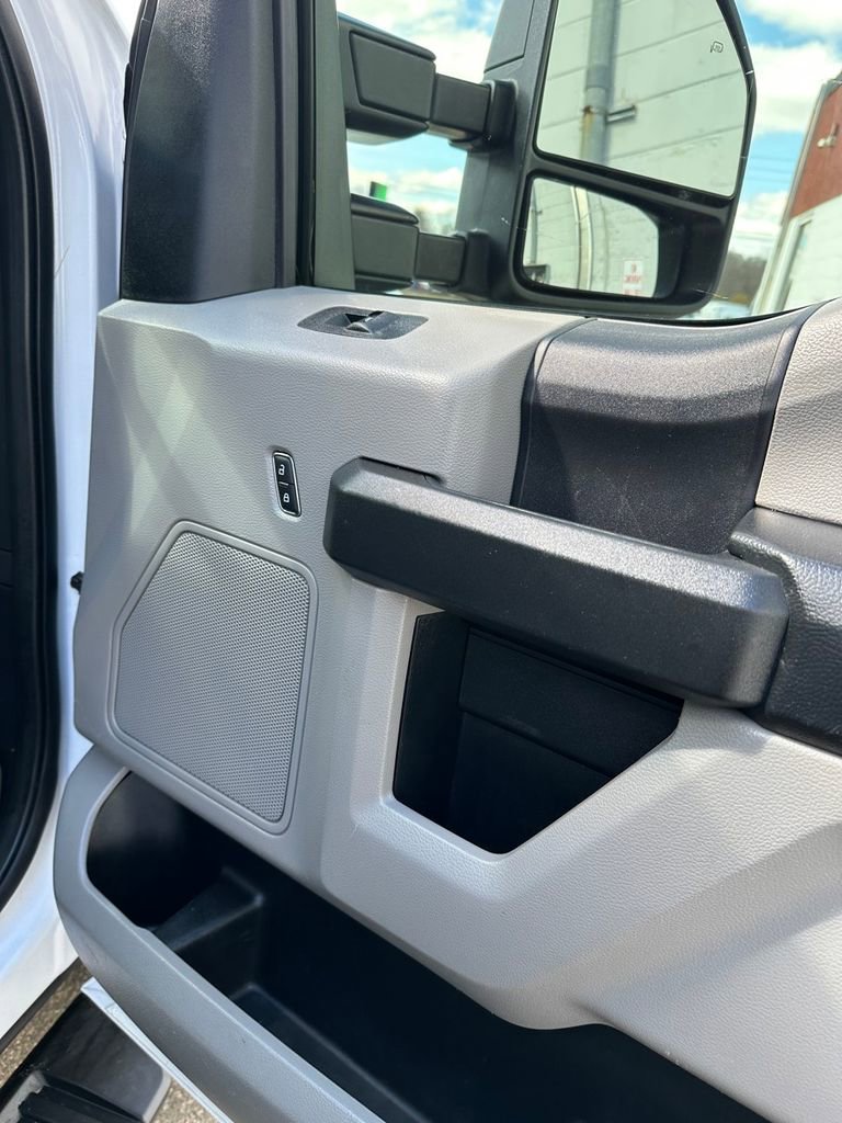 Used 2020 Ford F250 XL w/ Power Equipment Group image 25