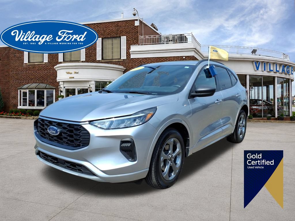 Certified 2023 Ford Escape ST-Line w/ Tech Pack #1 AWD/4WD image 1
