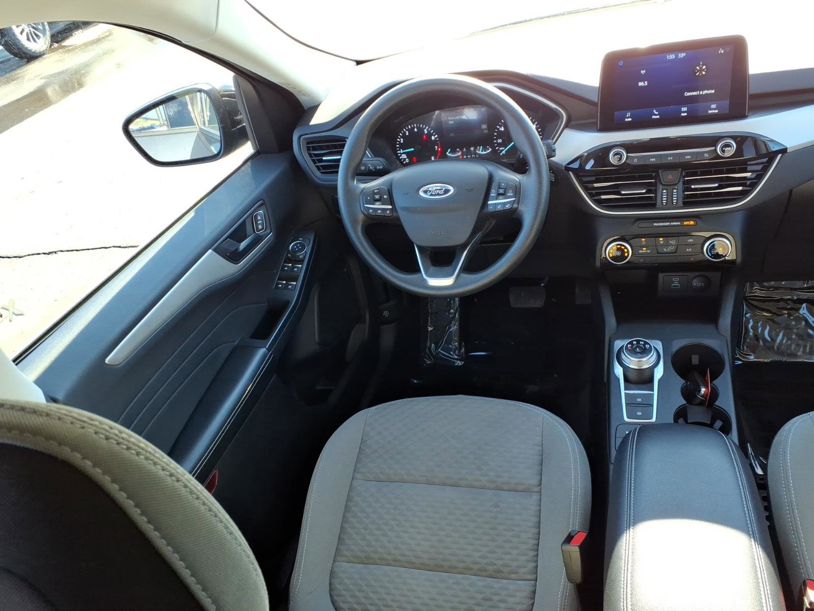 Used 2022 Ford Escape SE w/ SE Sport Appearance Package image 11