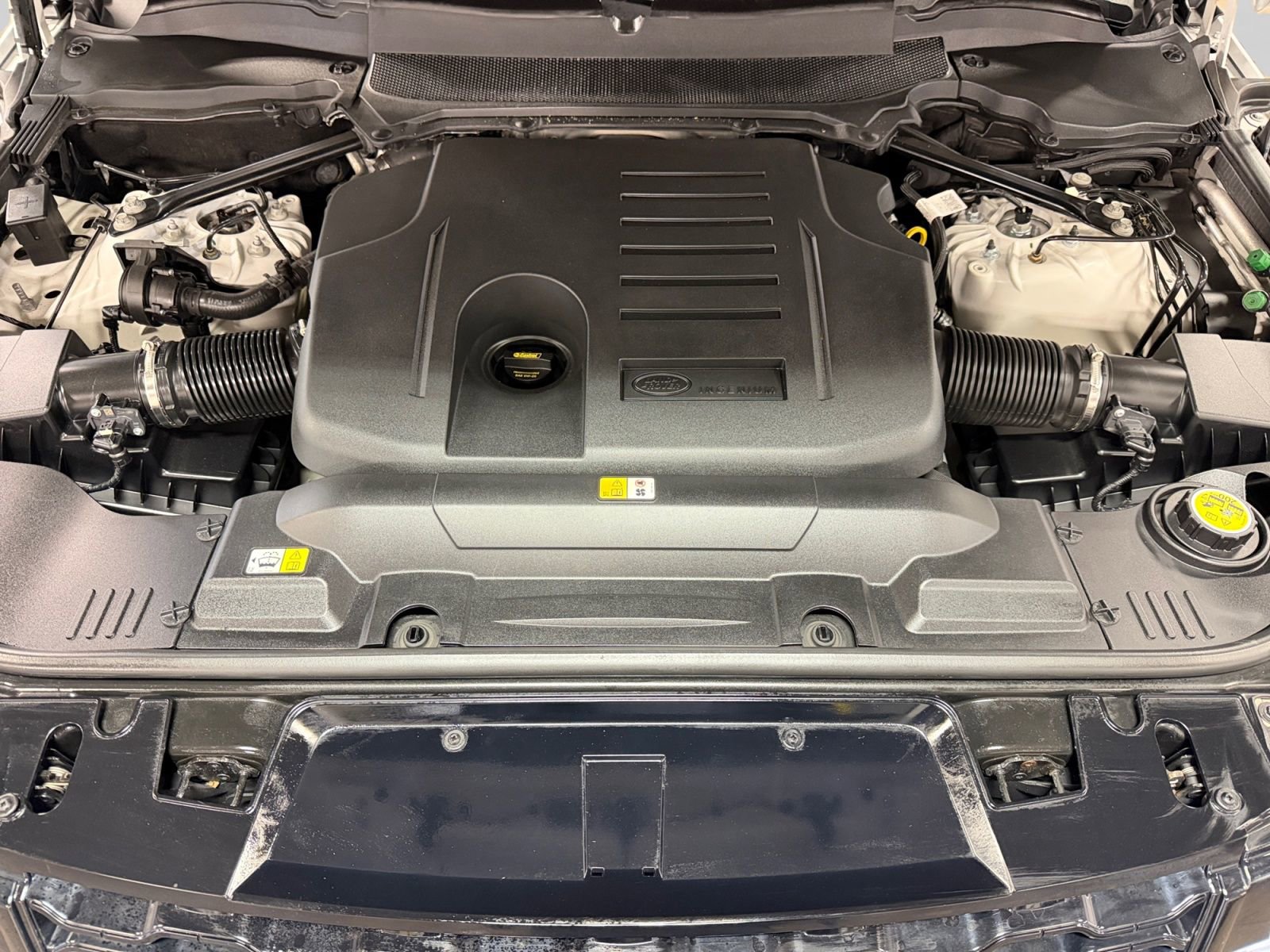 Used 2019 Land Rover Range Rover Sport HST image 27