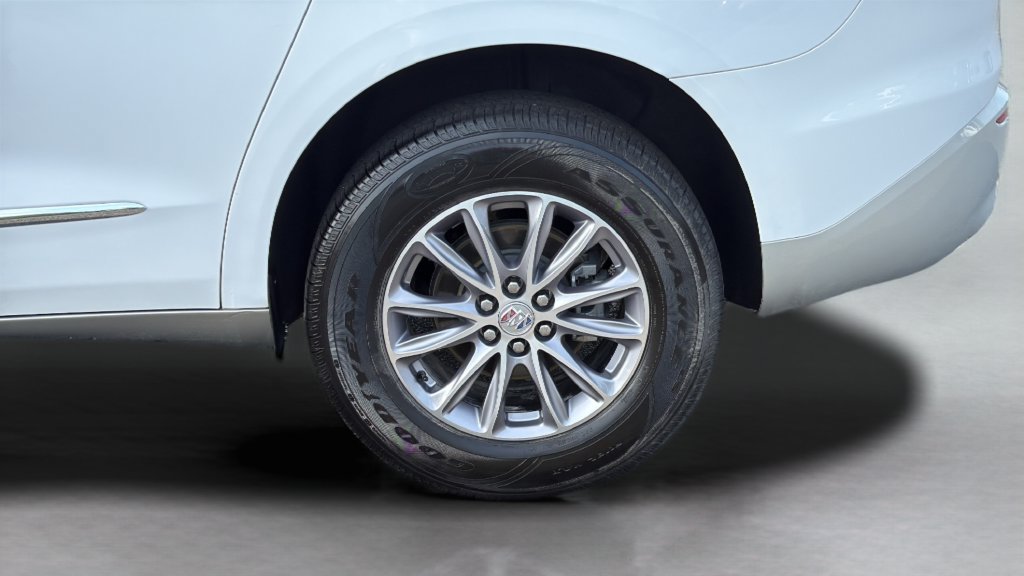 Used 2024 Buick Enclave Essence FWD image 24