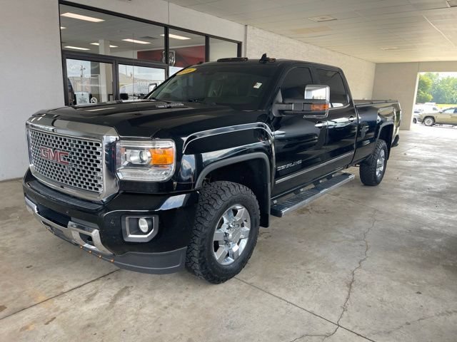 Used 2016 GMC Sierra 3500 Denali w/ Duramax Plus Package AWD/4WD image 2
