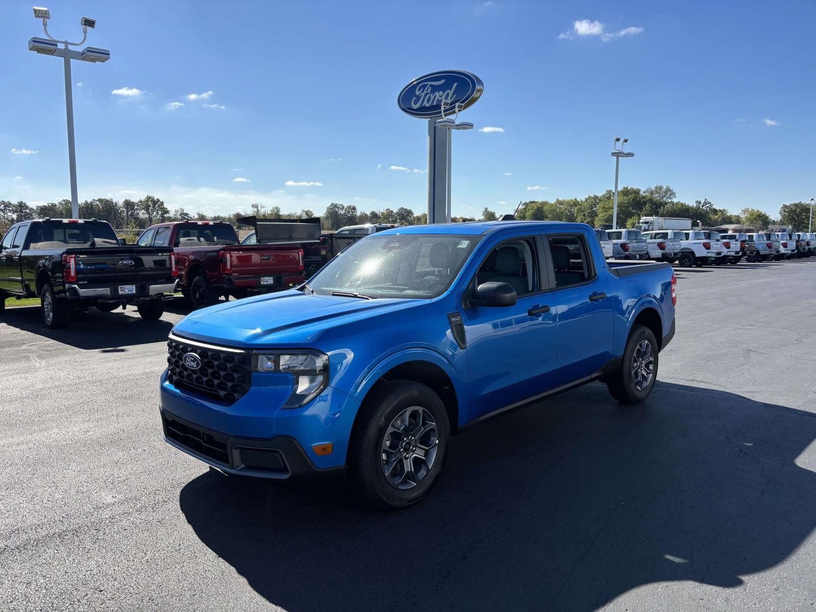 New 2025 Ford Maverick XLT w/ Equipment Group 301A image 3