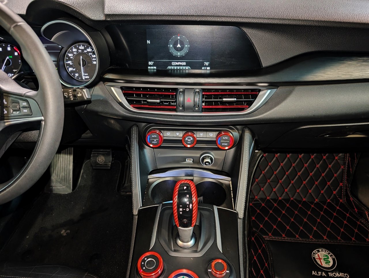 Used 2019 Alfa Romeo Stelvio AWD image 37