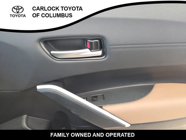 Used 2026 Toyota Corolla Cross XLE w/ Convenience Package FWD image 18