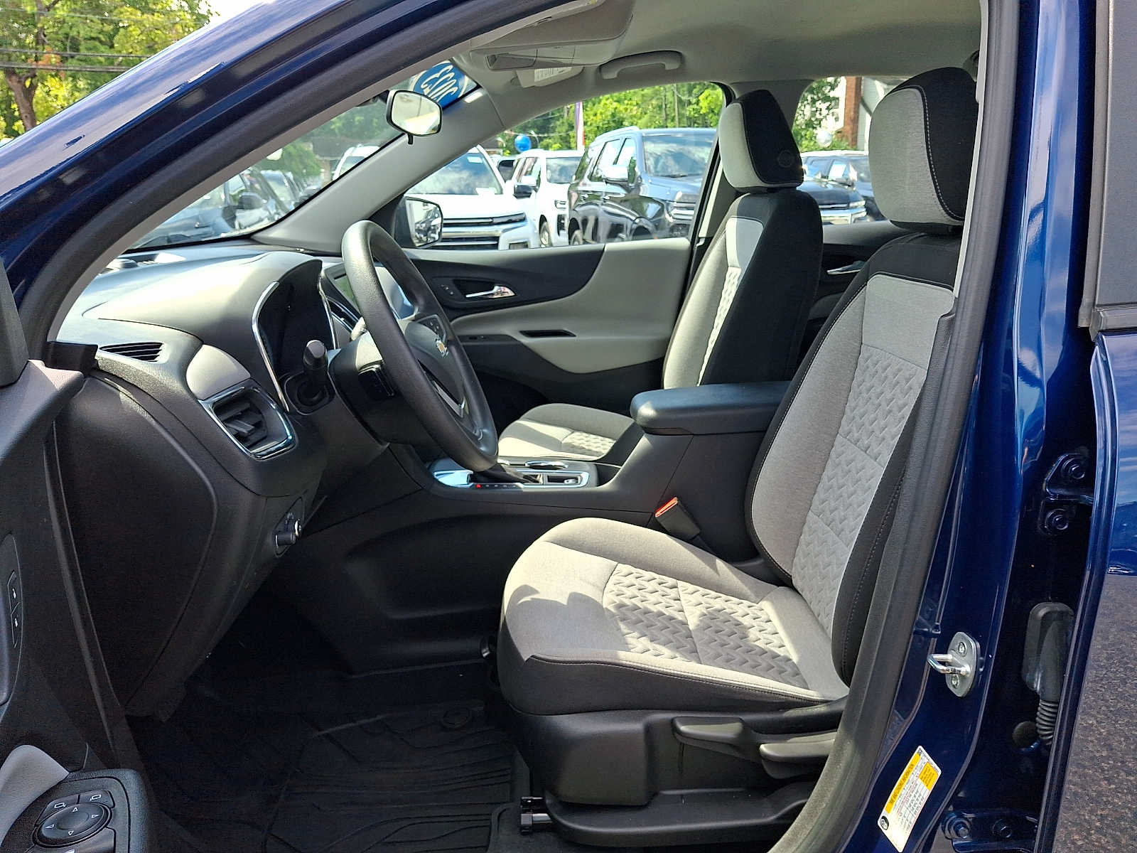 Used 2023 Chevrolet Equinox LS w/ LPO, Floor Liner Package FWD image 12