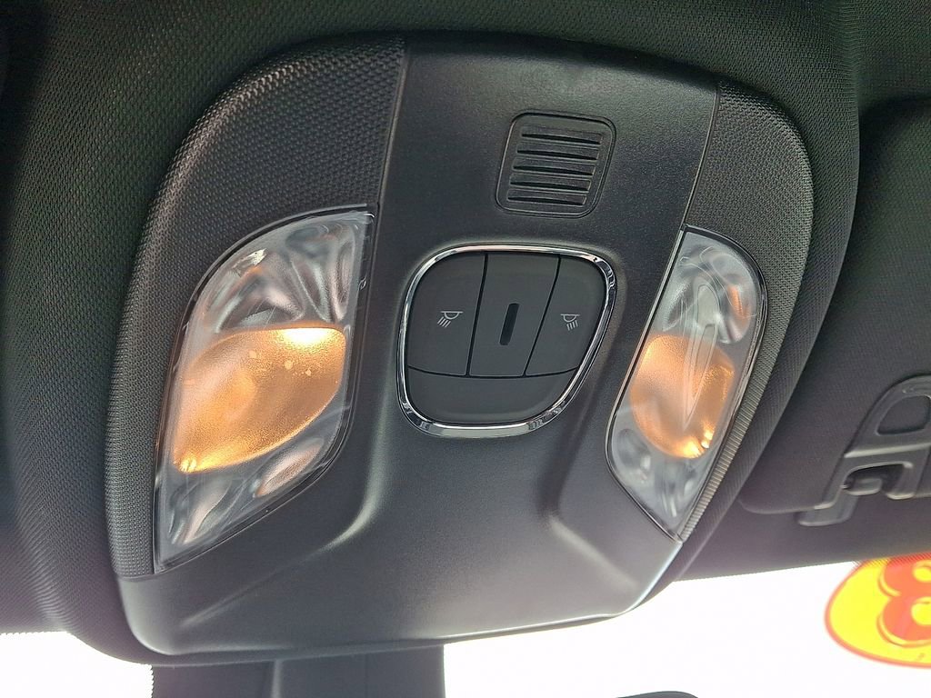 Used 2023 Jeep Compass Latitude image 23