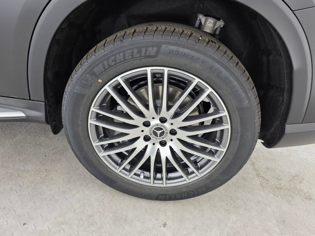 New 2026 Mercedes-Benz GLC 300 image 12