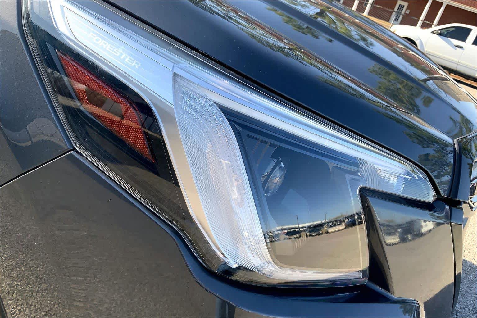 Used 2023 Subaru Forester Touring image 28