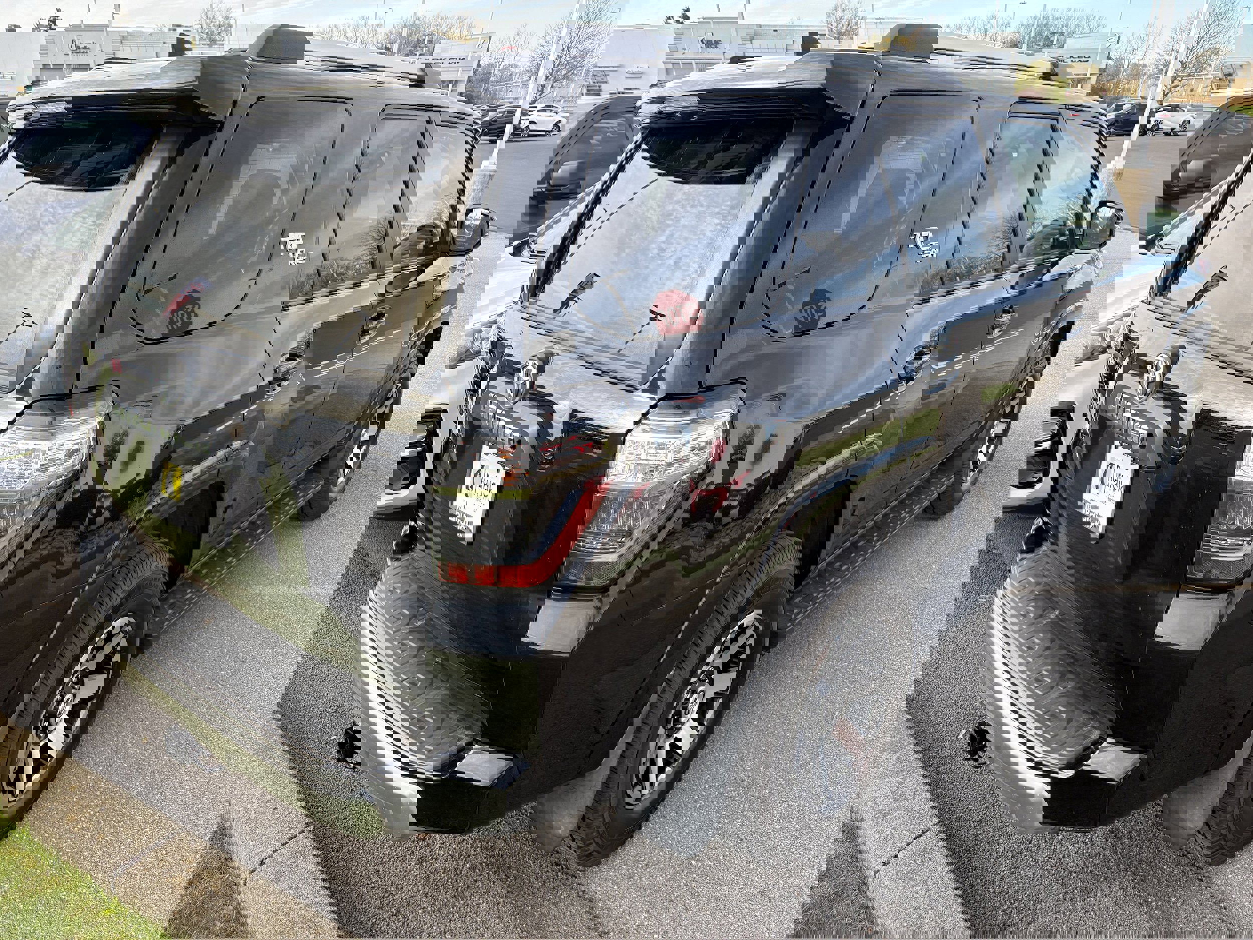 Used 2017 Toyota 4Runner TRD Off-Road Premium AWD/4WD image 5