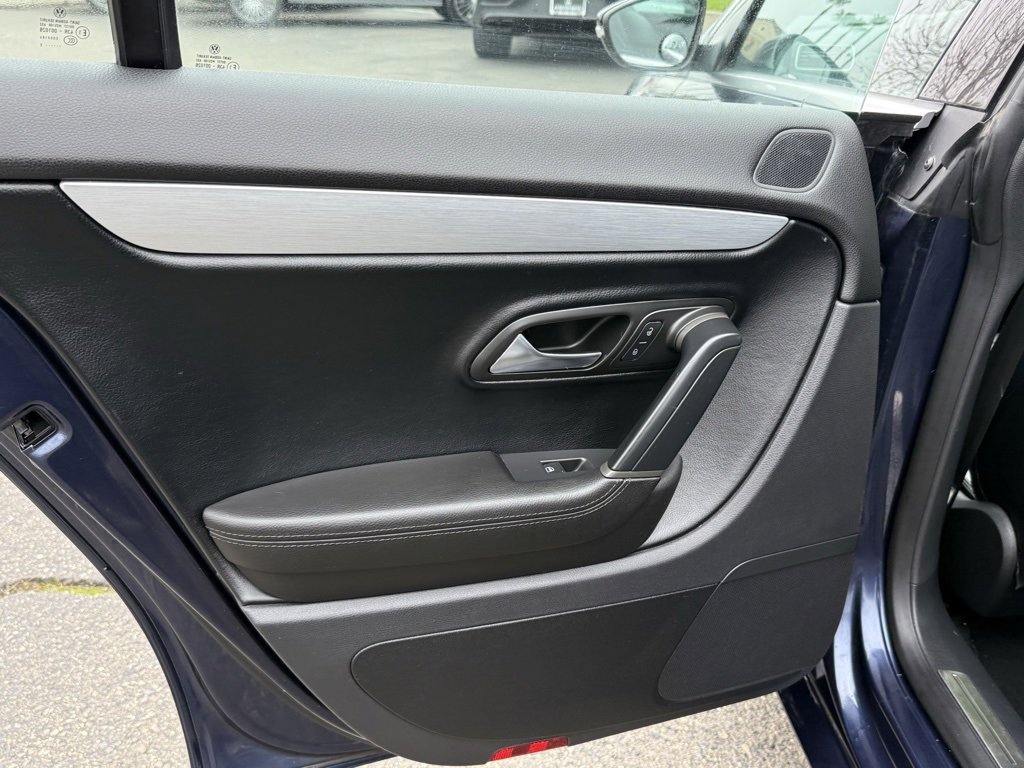 Used 2013 Volkswagen CC Sport image 23