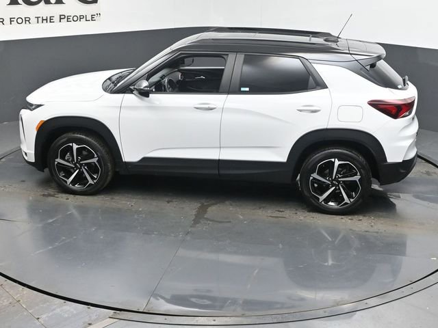 Used 2023 Chevrolet TrailBlazer RS w/ Sun and Liftgate Package image 43