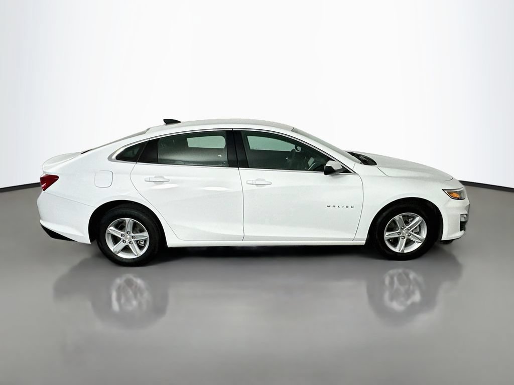 Used 2024 Chevrolet Malibu LS w/ Driver Confidence Package FWD image 8