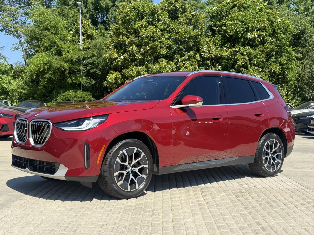 Certified 2025 BMW X3 xDrive30i AWD/4WD image 2