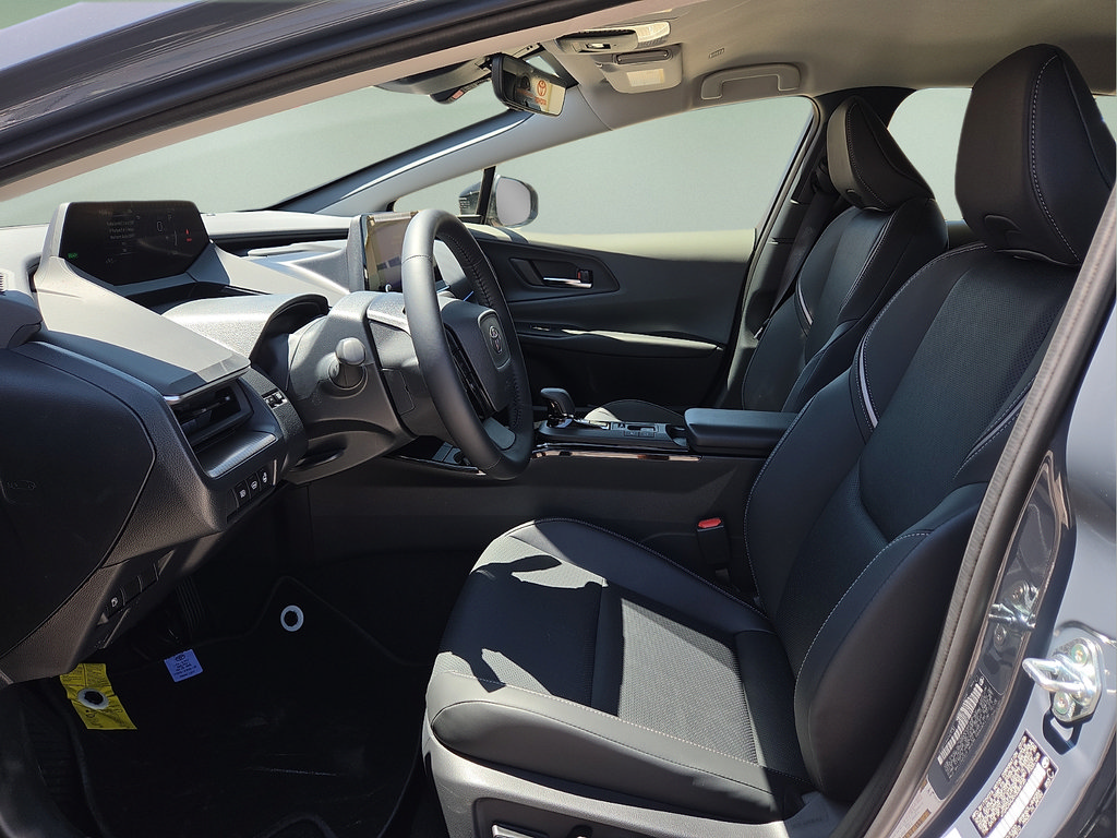 New 2027 Toyota Prius XLE FWD image 20