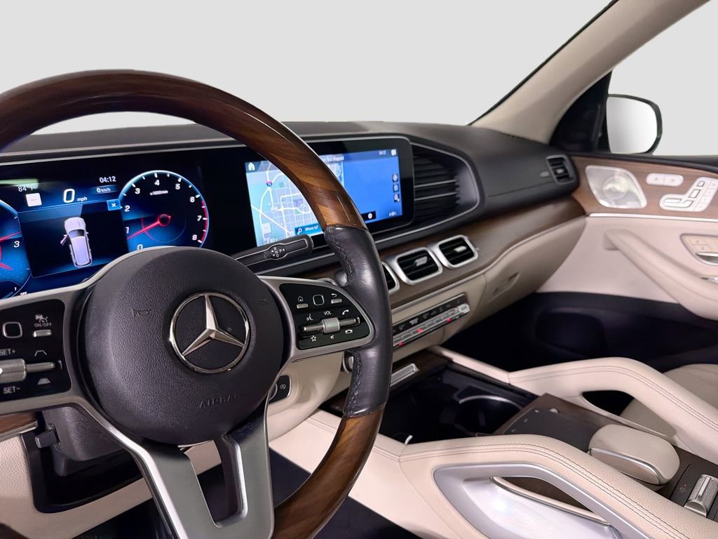 Used 2022 Mercedes-Benz GLS 450 4MATIC image 25