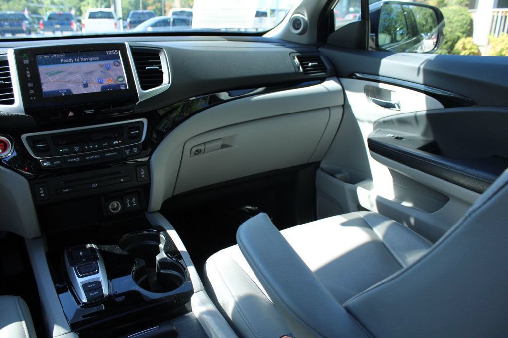 Used 2016 Honda Pilot Touring image 16