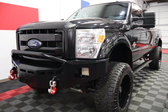 Used 2015 Ford F250 Lariat w/ Lariat Interior Package AWD/4WD image 3